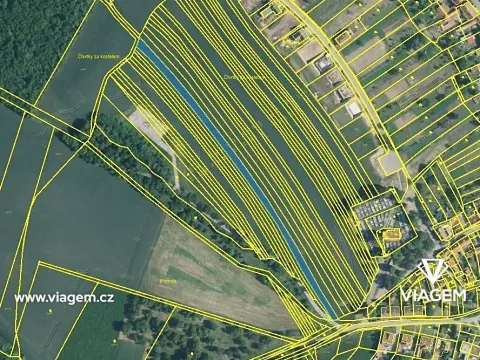 Prodej podílu pozemku pro bydlení, Uhřice, 225 m2