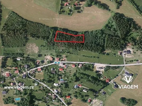 Prodej podílu pozemku pro bydlení, Skuhrov, 1301 m2