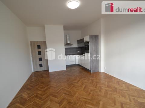 Pronájem bytu 1+kk, Praha - Vršovice, Přípotoční, 30 m2