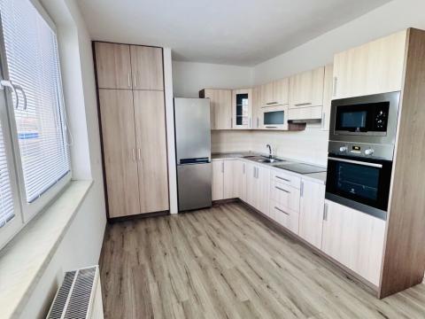 Pronájem bytu 3+1, Chrudim - Chrudim III, Obce Ležáků, 85 m2