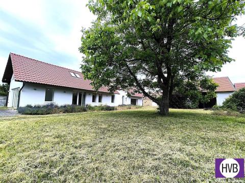 Prodej komerční nemovitosti, Běrunice, Vrška, 387 m2