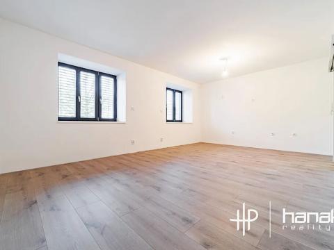 Pronájem bytu 2+kk, Velká Bystřice, 8. května, 47 m2