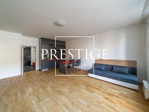 Pronájem bytu 1+kk, Praha - Smíchov, Švédská, 45 m2