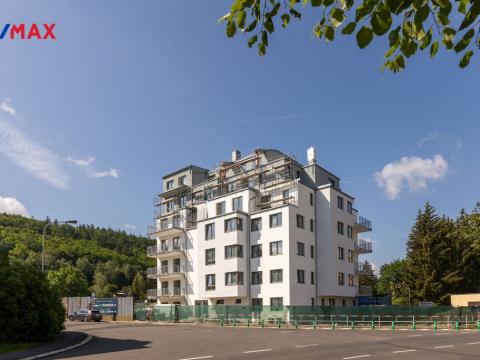 Prodej bytu 3+kk, Karlovy Vary, Šumavská, 72 m2