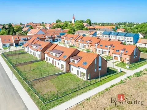 Prodej rodinného domu, Ořech, 170 m2