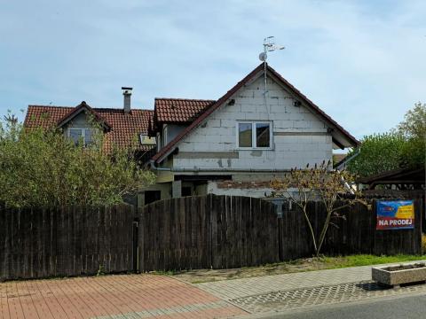 Prodej rodinného domu, Zlonín, Hlavní, 258 m2