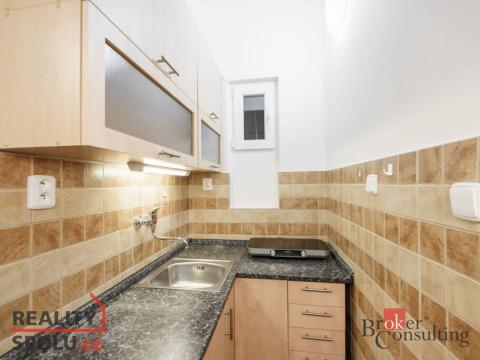 Pronájem bytu 1+kk, Praha - Strašnice, Za poštou, 30 m2