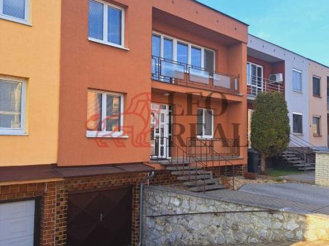 Prodej rodinného domu, Hrušovany u Brna, Jízdárenská, 450 m2