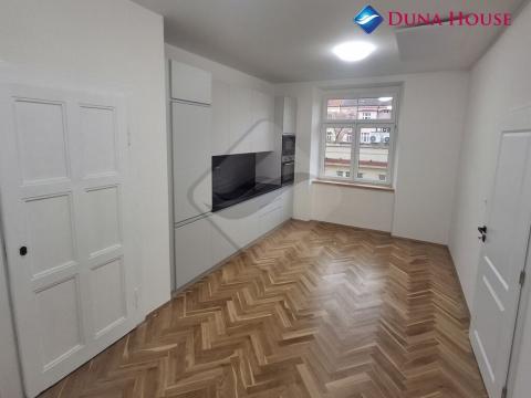 Prodej bytu 2+kk, Praha - Holešovice, Dělnická, 52 m2