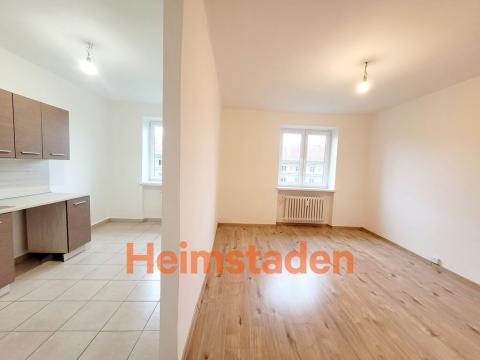 Pronájem bytu 1+kk, Havířov - Město, Hlavní třída, 34 m2