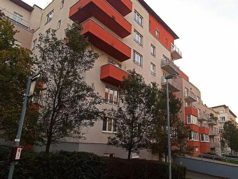 Pronájem bytu 2+kk, Praha - Záběhlice, Mikanova, 46 m2