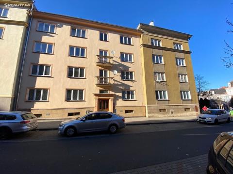 Prodej bytu 3+1, Karlovy Vary, Kvapilova, 77 m2