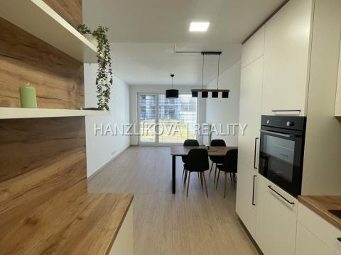 Pronájem bytu 2+kk, České Budějovice, Branišovská, 52 m2