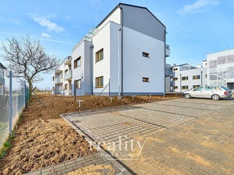 Pronájem bytu 1+kk, Znojmo, Višňová, 75 m2