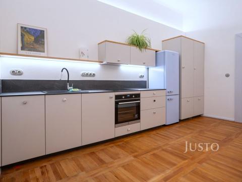 Pronájem bytu 2+kk, Praha - Holešovice, Veletržní, 66 m2