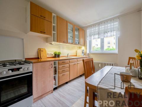 Prodej bytu 2+1, Hodonín, U Červených domků, 71 m2