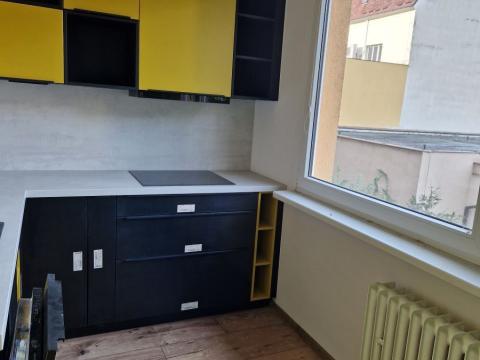 Prodej bytu 2+1, Děčín, Pohraniční, 62 m2