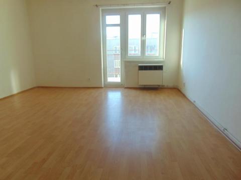 Pronájem bytu 1+kk, Praha - Nusle, Kloboučnická, 43 m2