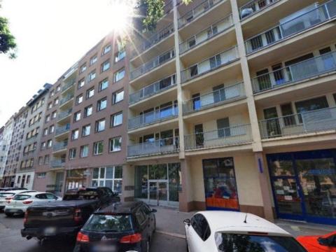 Pronájem bytu 2+kk, Praha - Holešovice, Tusarova, 47 m2