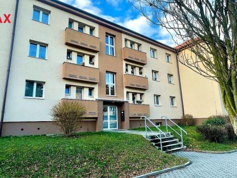 Prodej bytu 3+1, Přelouč, Československé armády, 72 m2