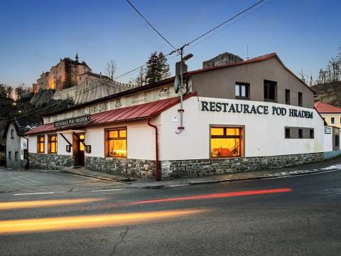 Prodej restaurace, Český Šternberk, 750 m2