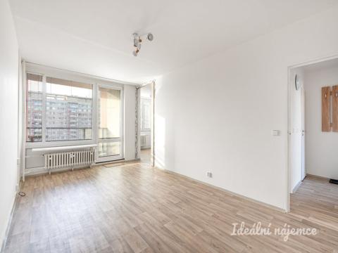 Pronájem bytu 3+1, Praha - Kobylisy, Rajmonova, 67 m2