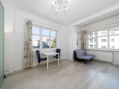 Pronájem bytu 1+kk, Praha - Podolí, Pravá, 27 m2