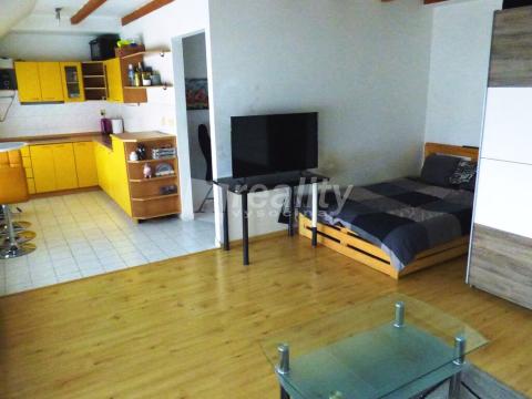 Pronájem bytu 1+kk, Náměšť nad Oslavou, Husova, 36 m2