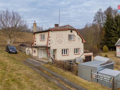 Prodej rodinného domu, Chuchelna, 200 m2