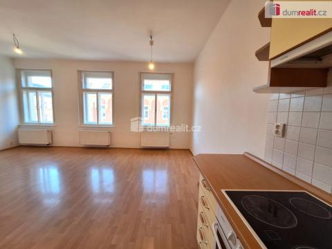 Pronájem bytu 2+kk, Praha - Holešovice, Kamenická, 51 m2