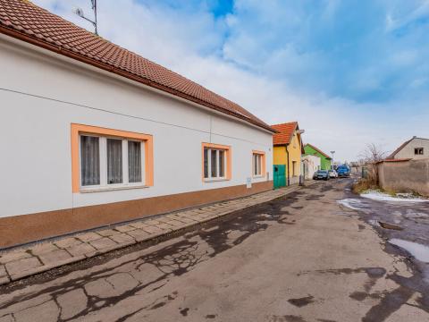 Prodej rodinného domu, Sadská, Spálená, 170 m2