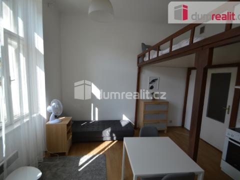 Pronájem bytu 1+kk, Praha - Košíře, Plzeňská, 30 m2