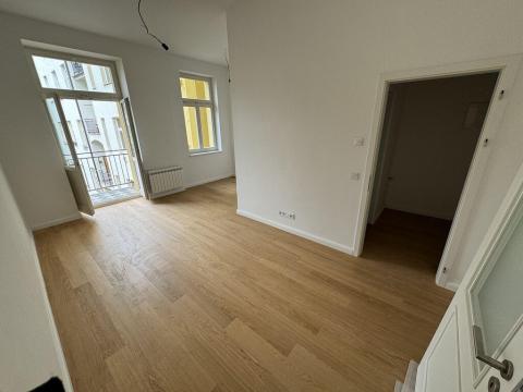 Prodej bytu 1+kk, Praha - Vinohrady, Korunní, 30 m2