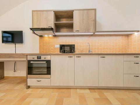 Pronájem bytu 2+kk, Olomouc, Šemberova, 31 m2