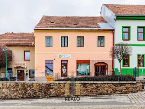 Prodej rodinného domu, Bystřice nad Pernštejnem, Masarykovo náměstí, 250 m2