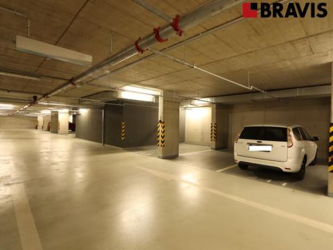 Pronájem garáže, Brno, Střední, 15 m2