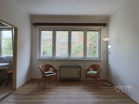 Pronájem bytu 1+1, Praha - Vysočany, Kolbenova, 52 m2