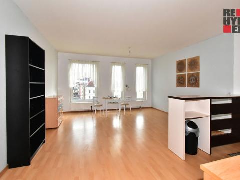 Pronájem bytu 1+kk, Liberec - Liberec IV-Perštýn, Lípová, 42 m2