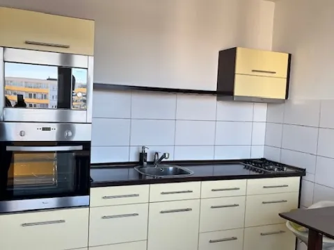 Pronájem bytu 2+1, Hradec Králové - Nový Hradec Králové, třída Edvarda Beneše, 78 m2