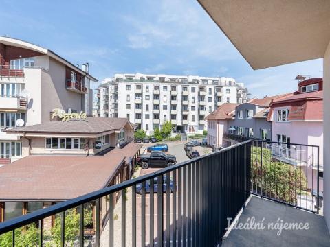 Pronájem bytu 2+kk, Praha - Kyje, Za černým mostem, 42 m2