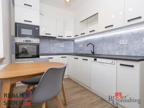Pronájem bytu 2+1, Žďár nad Sázavou - Žďár nad Sázavou 4, Bratří Čapků, 34 m2