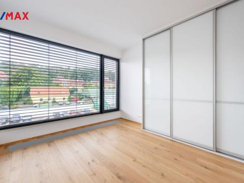 Pronájem bytu 2+kk, Praha - Střešovice, Na dračkách, 58 m2