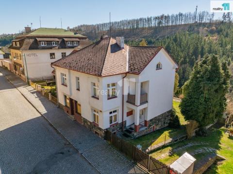 Prodej rodinného domu, Rataje nad Sázavou, náměstí Míru, 468 m2