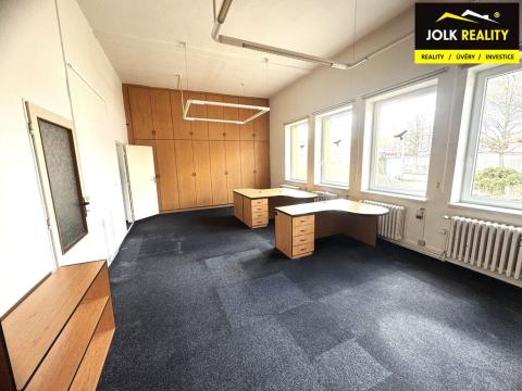 Pronájem kanceláře, Opava, Těšínská, 61 m2