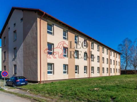 Prodej činžovního domu, Strašice, 1600 m2