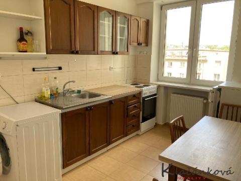 Pronájem bytu 2+kk, Zlín, Štefánikova, 52 m2