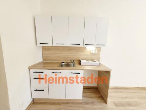 Pronájem bytu 1+kk, Havířov - Město, Hlavní třída, 19 m2