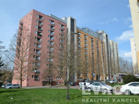Prodej garážového stání, Praha - Troja, Hnězdenská, 20 m2