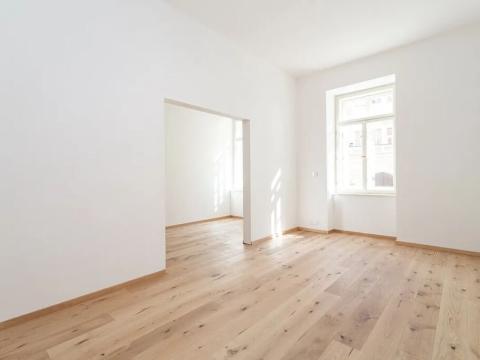 Prodej bytu 2+1, Praha - Nové Město, Vyšehradská, 55 m2