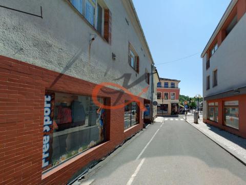 Pronájem obchodního prostoru, Rožnov pod Radhoštěm, Nerudova, 90 m2